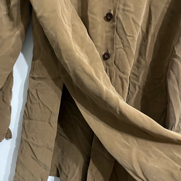 Peter Nygard 100% silk button-down - Picture 5 of 7